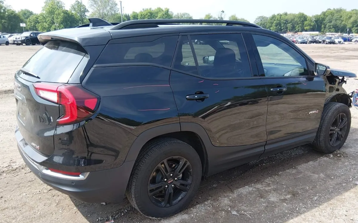GMC TERRAIN AWD AT4 2023