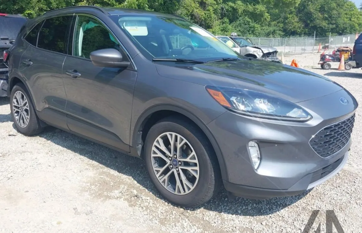 FORD ESCAPE SEL 2022