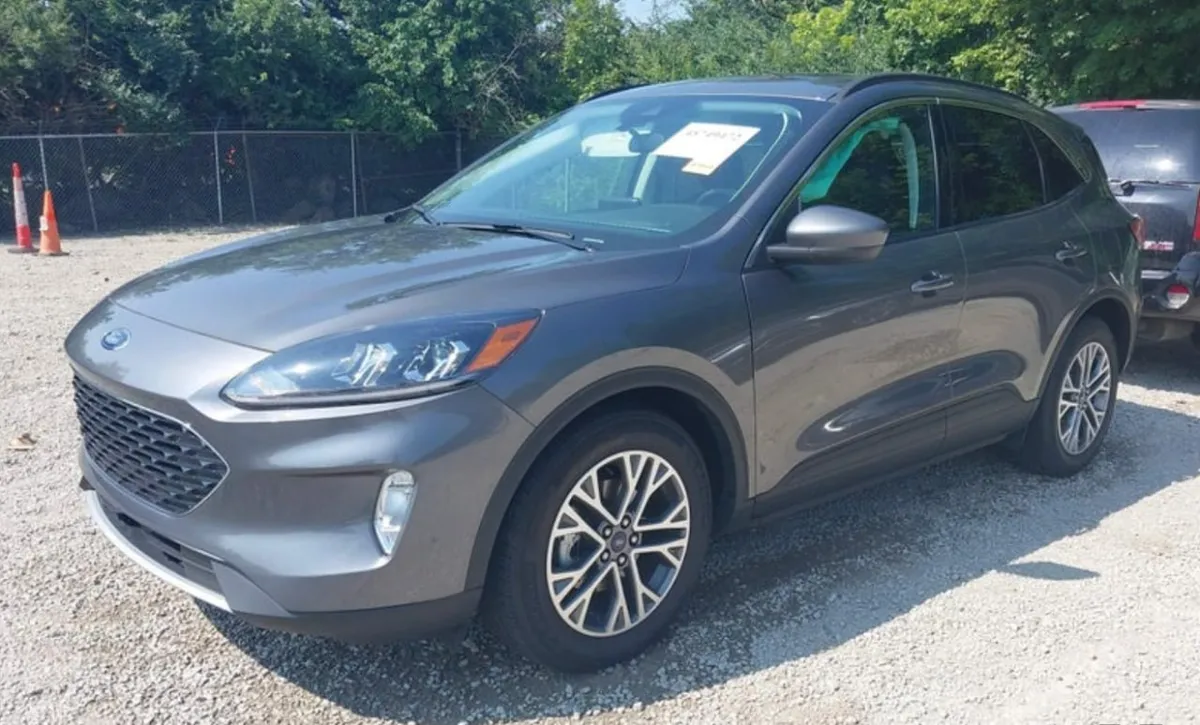 FORD ESCAPE SEL 2022