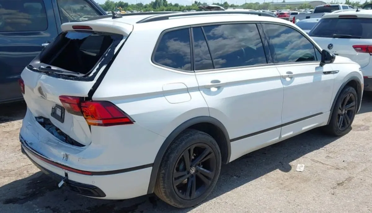 VOLKSWAGEN TIGUAN SE 2024