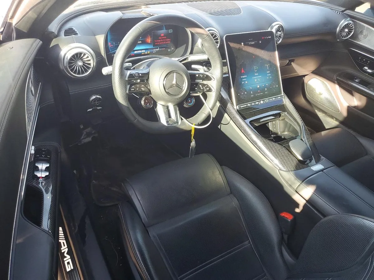 MERCEDES-BENZ SL 63 AMG 2022