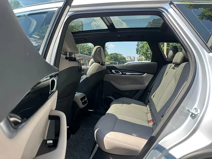 GEELY BOYUE L 2026