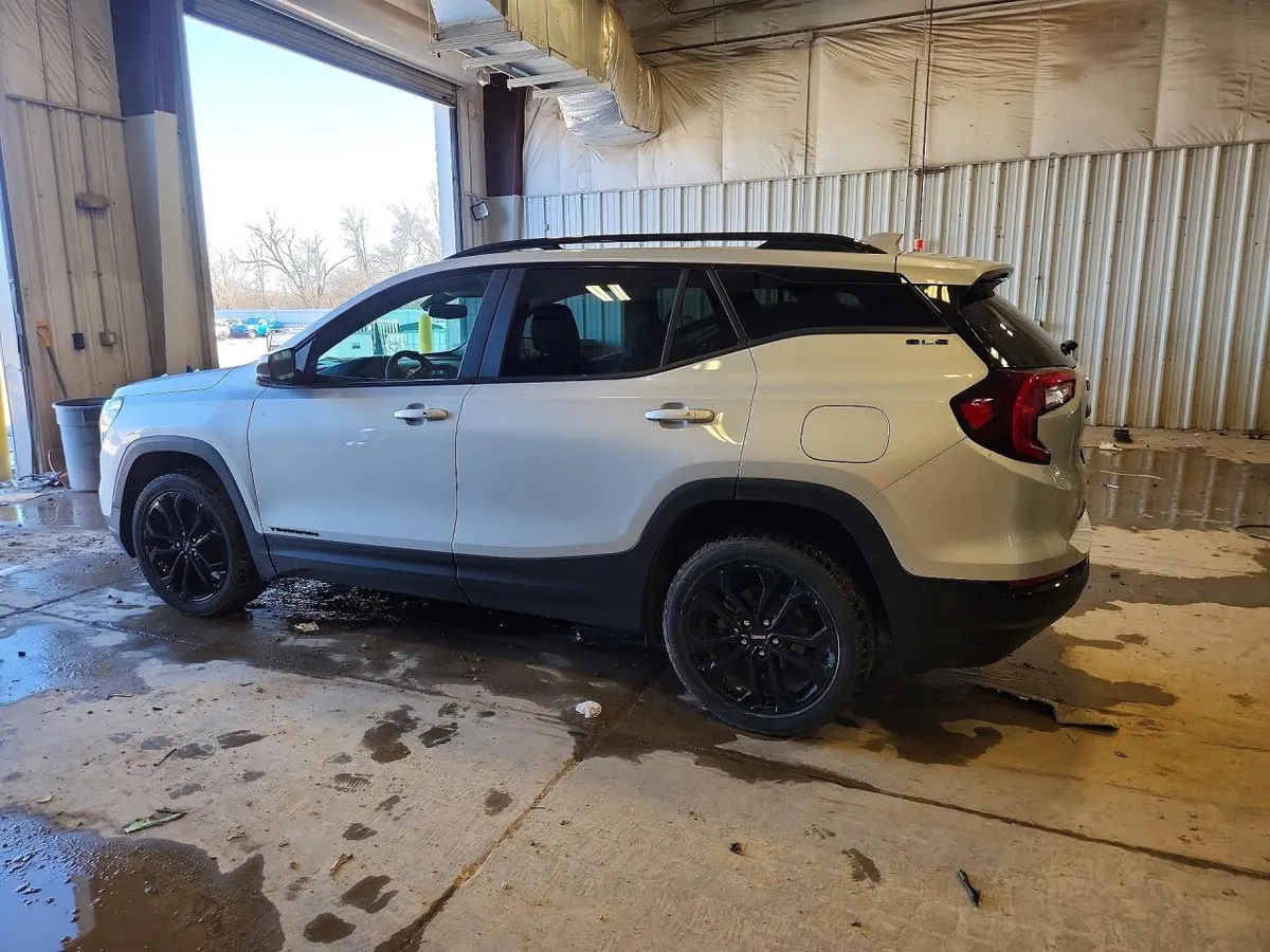 GMC TERRAIN SLE 2022