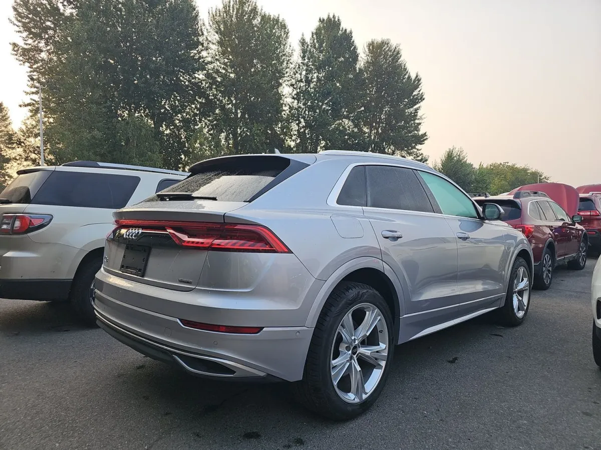 AUDI Q8 PREMIUM 2022