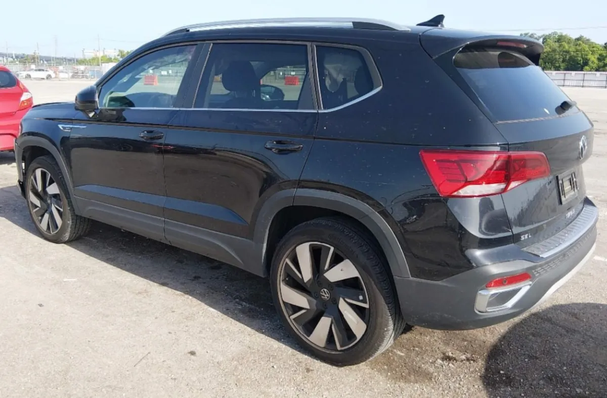 VOLKSWAGEN TAOS SEL 2024