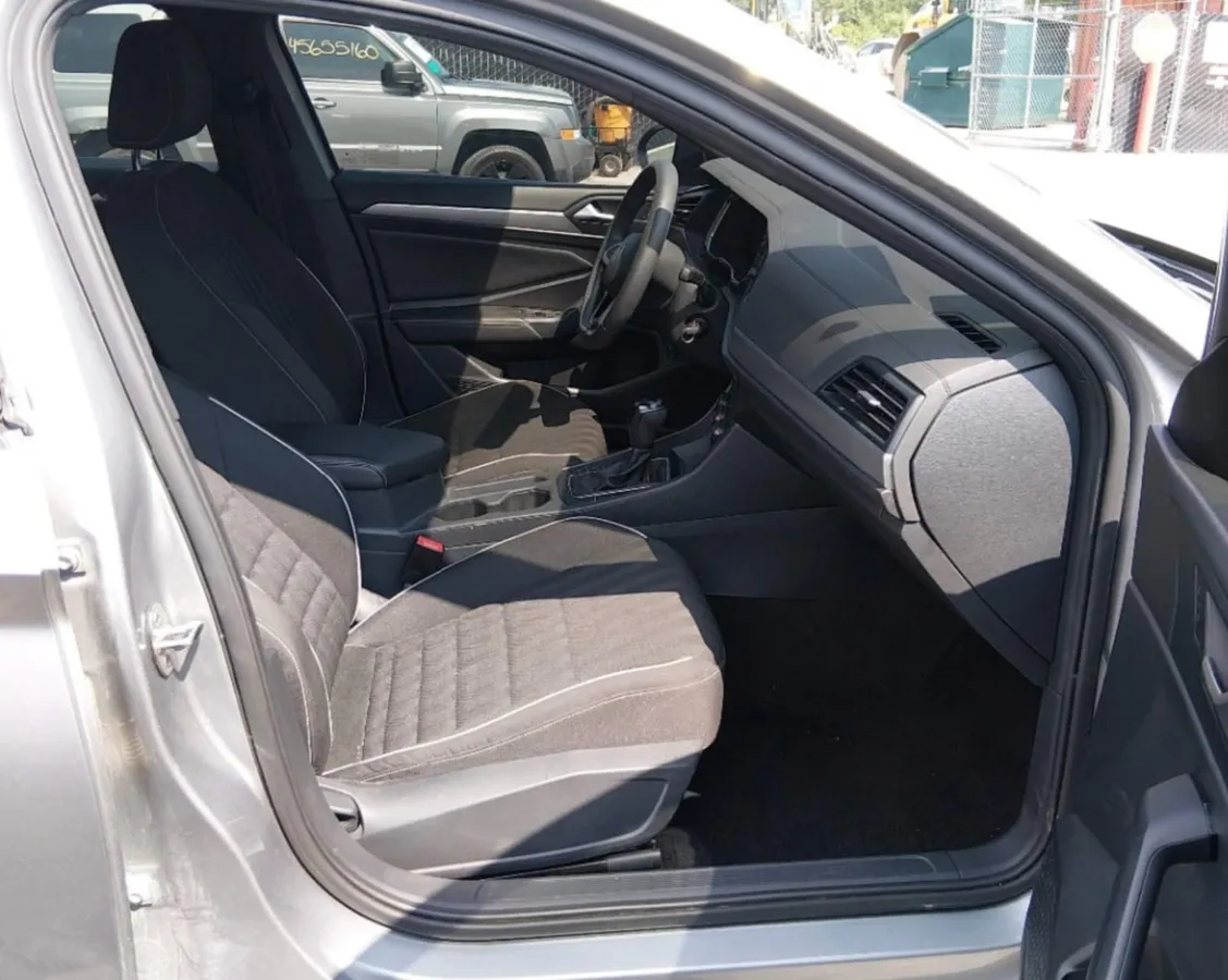 VOLKSWAGEN JETTA 2022
