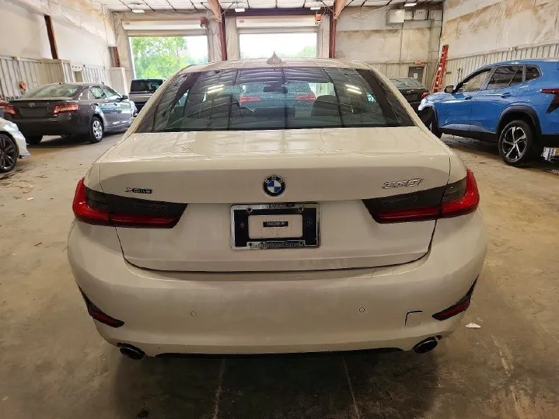 BMW 330XI 2020