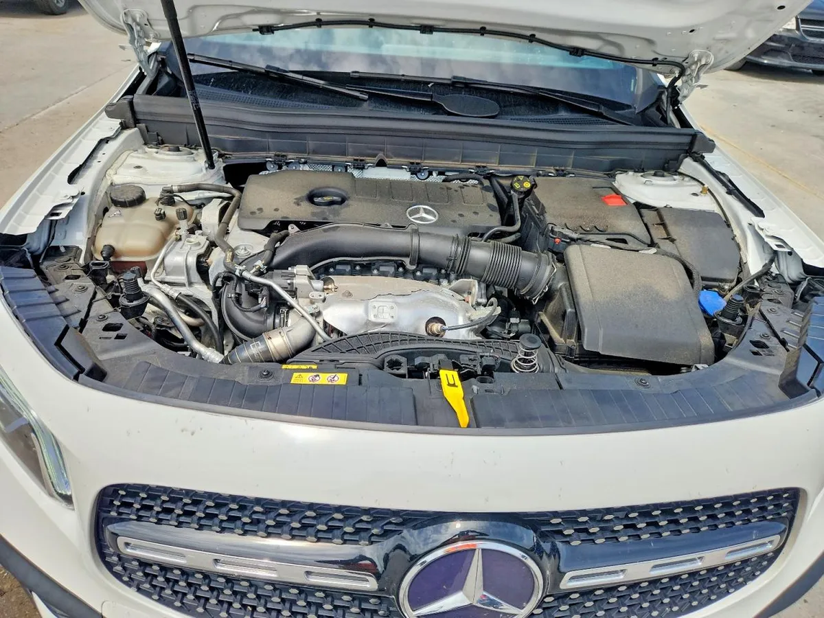 MERCEDES-BENZ GLB 250 2023