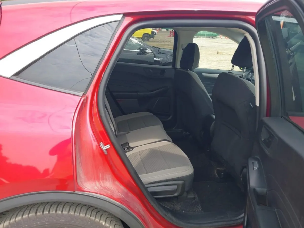 FORD ESCAPE SE 2022
