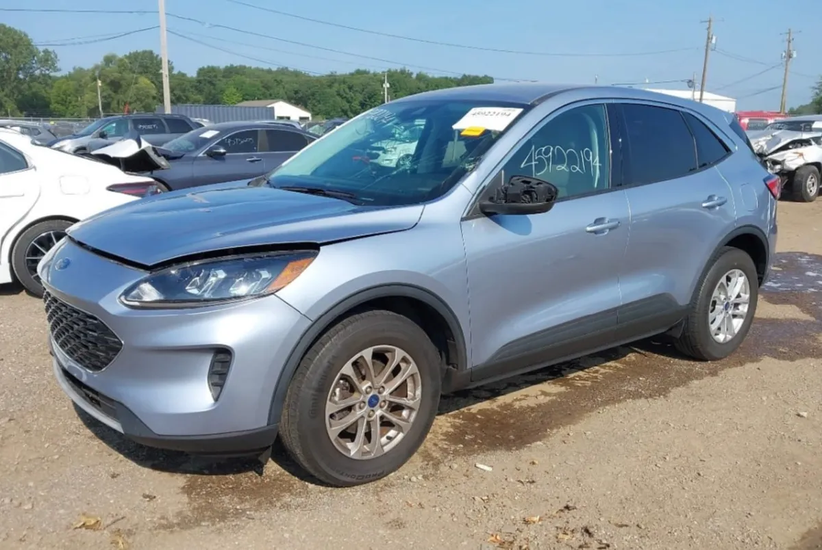 FORD ESCAPE SE 2022