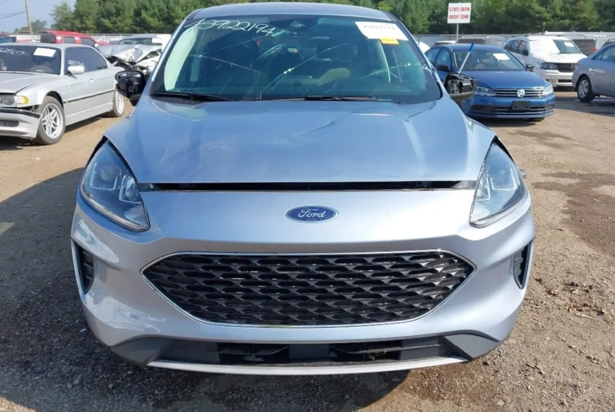 FORD ESCAPE SE 2022