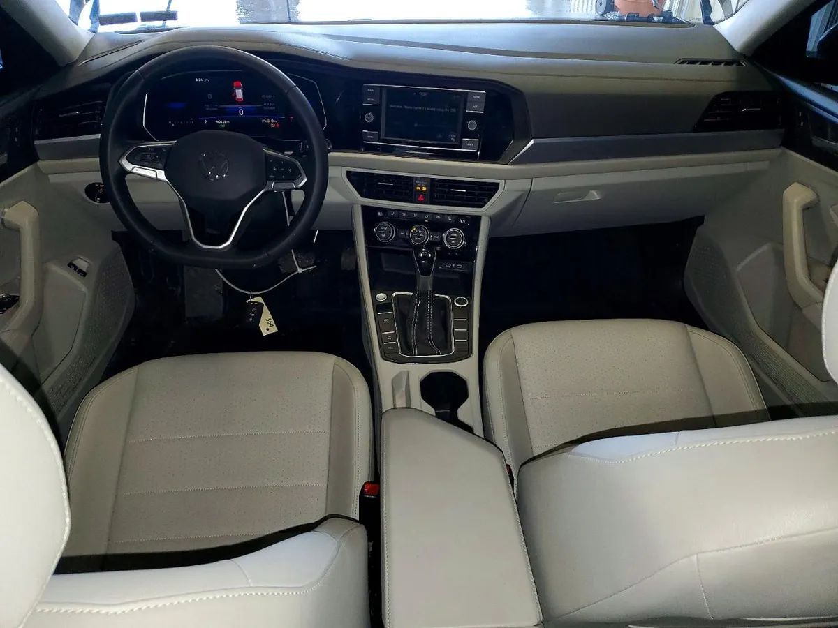 VOLKSWAGEN JETTA SE 2022