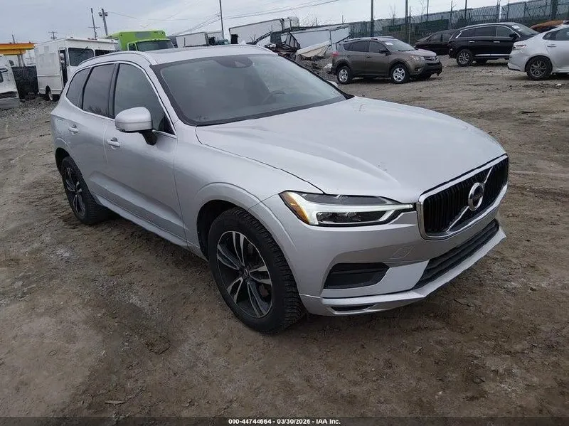 VOLVO XC60 T6 MOMENTUM 2018