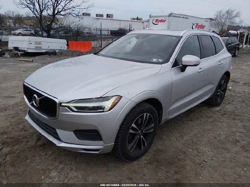 VOLVO XC60 T6 MOMENTUM 2018