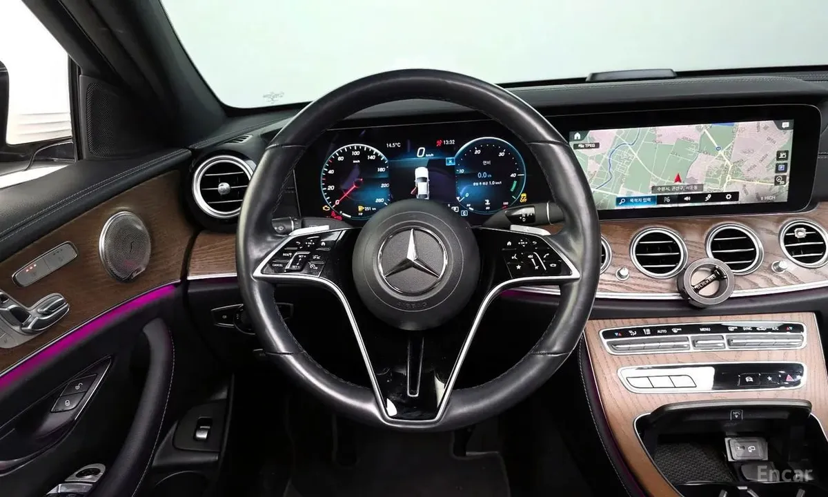 MERCEDES-BENZ E220D EXCLUSIVE 2021