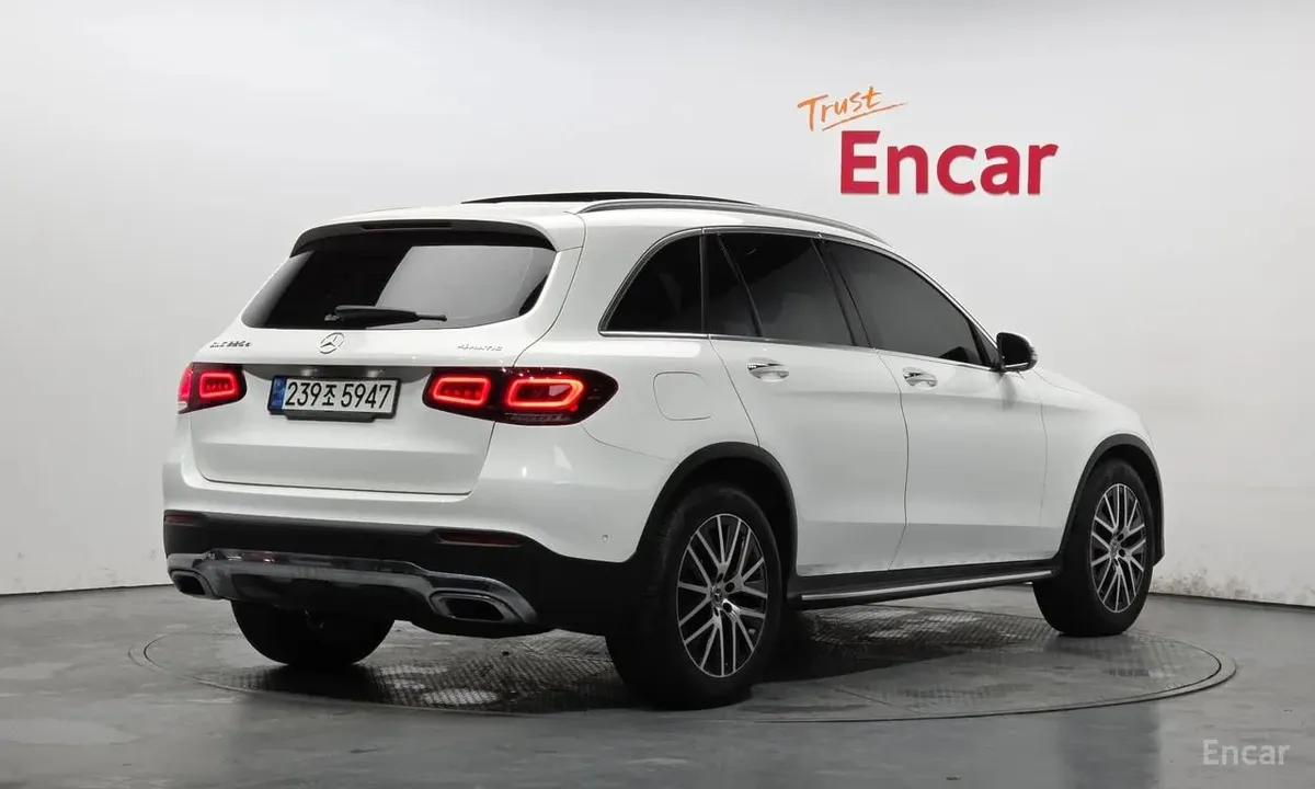 MERCEDES-BENZ GLC 220D 2021