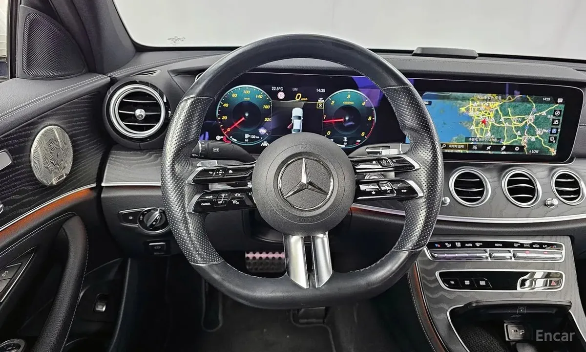 MERCEDES-BENZ E220D AMG LINE 2022