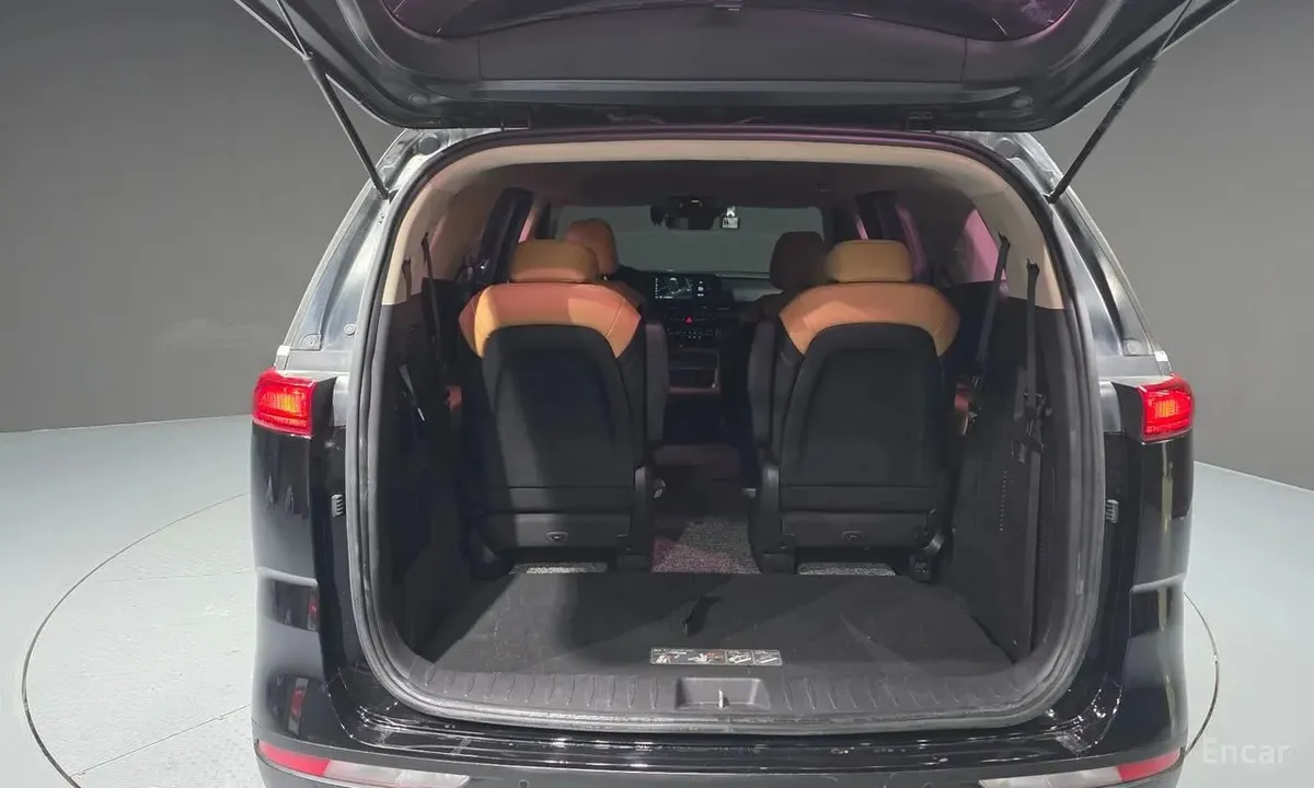 KIA CARNIVAL 9-SEATER PRESTIGE 2021