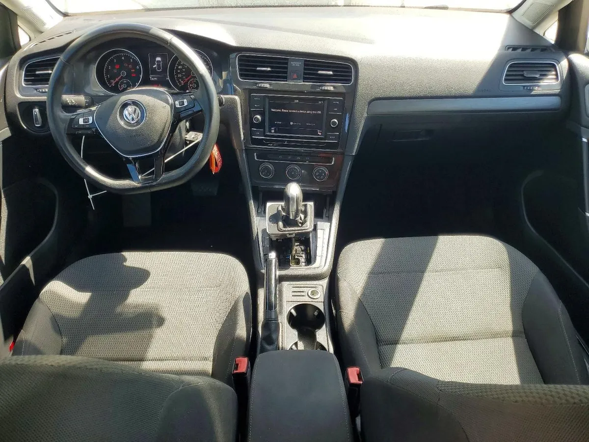 VOLKSWAGEN GOLF S 2019