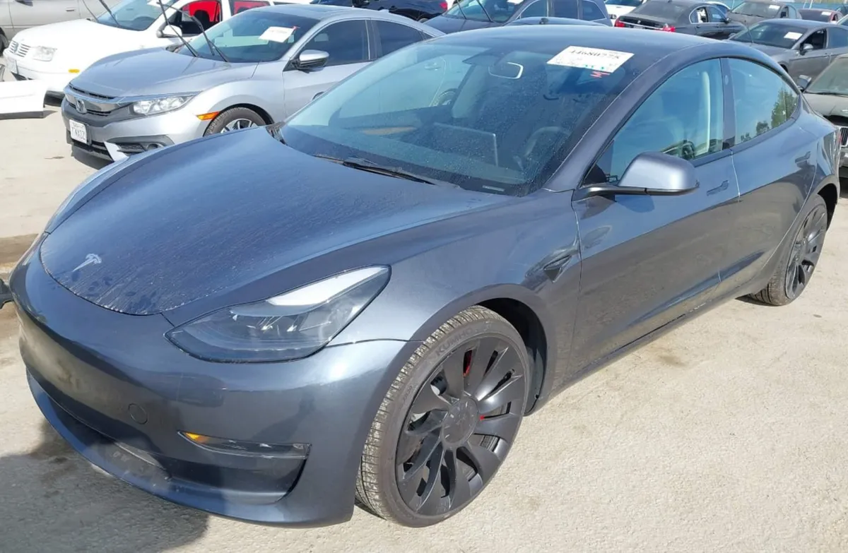 TESLA MODEL 3 PERFORMANCE DUAL 2023