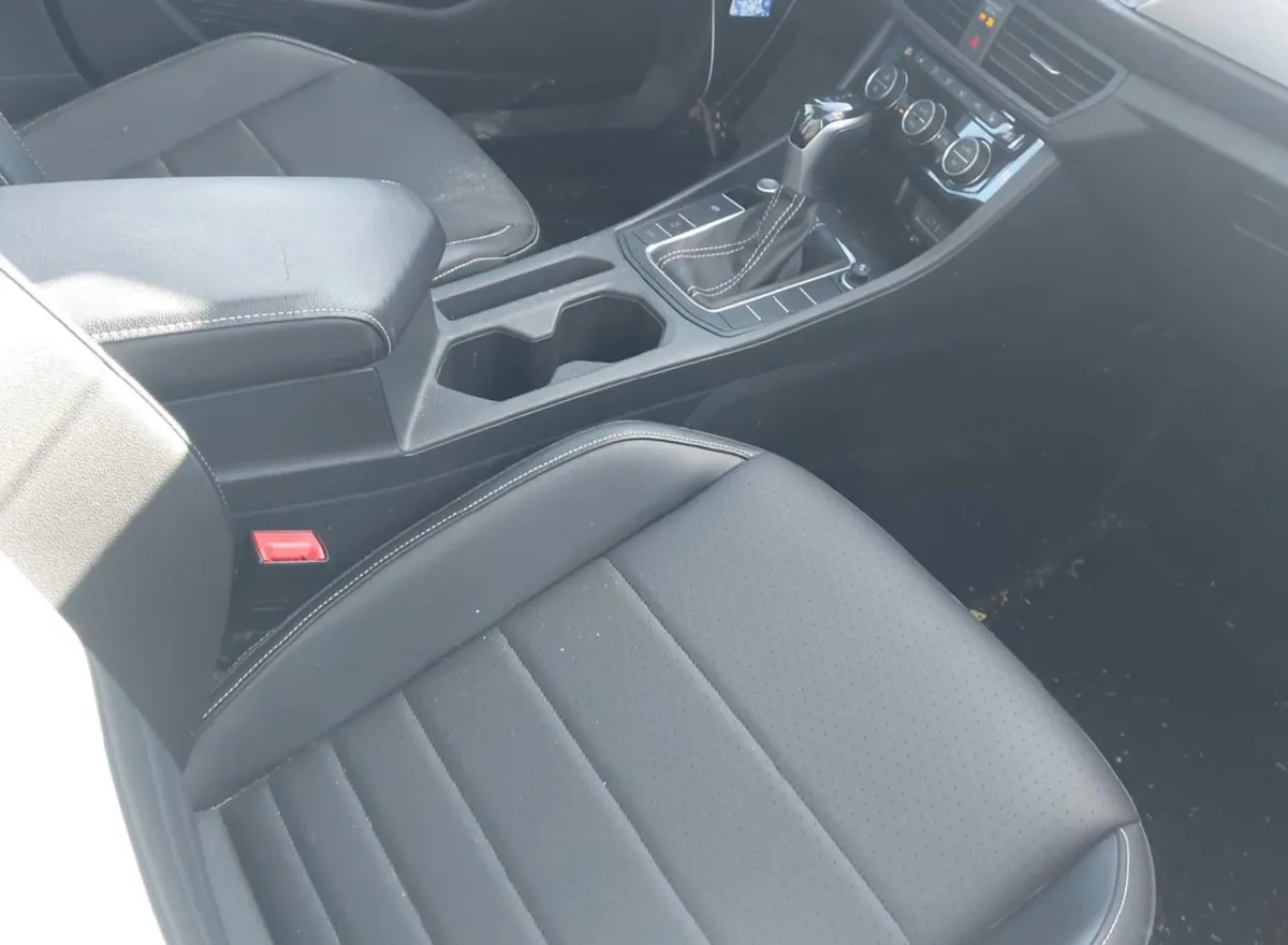 VOLKSWAGEN JETTA SE 2023
