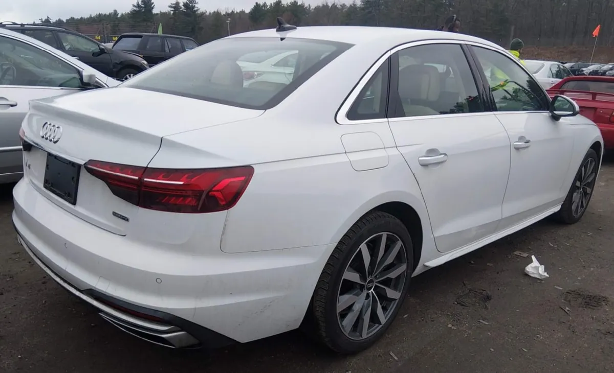 AUDI A4 PREMIUM PLUS 2023