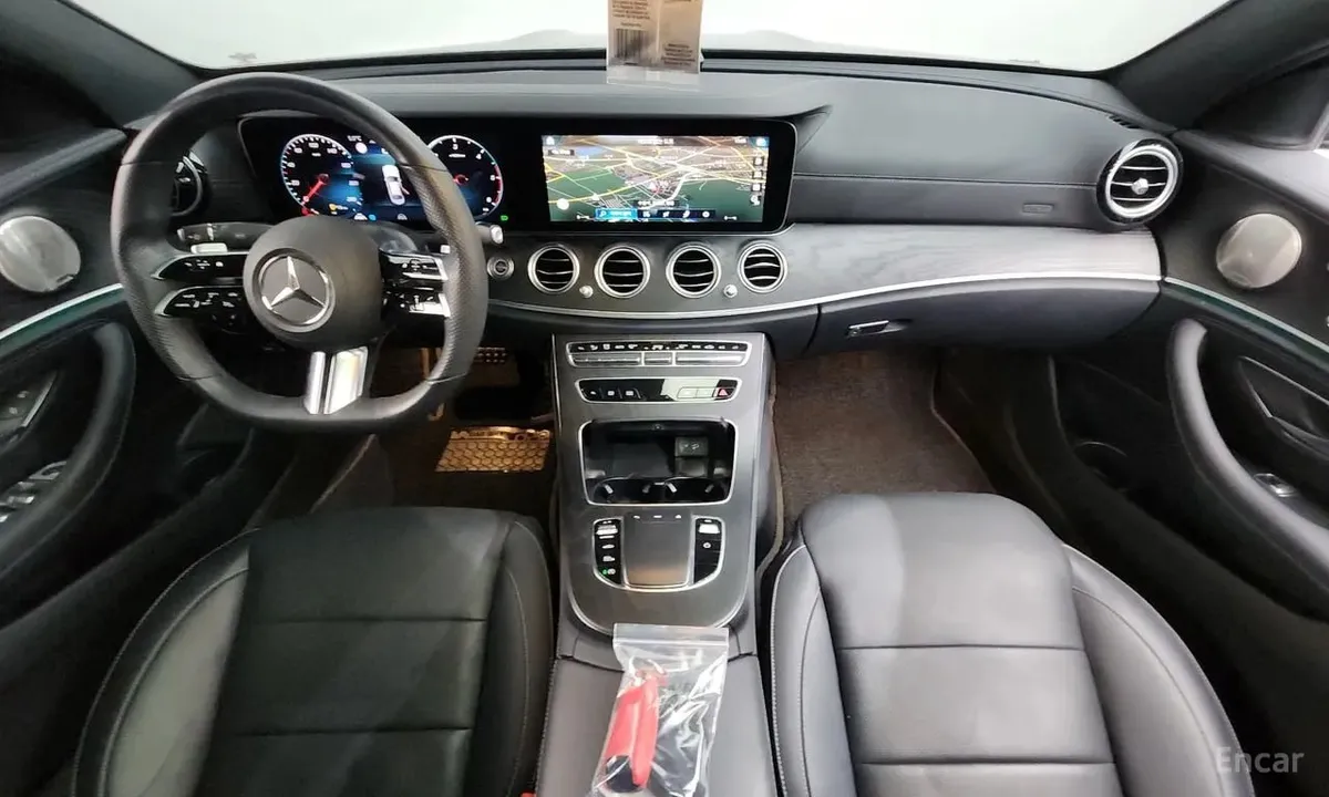 MERCEDES-BENZ E220D AMG LINE 2022