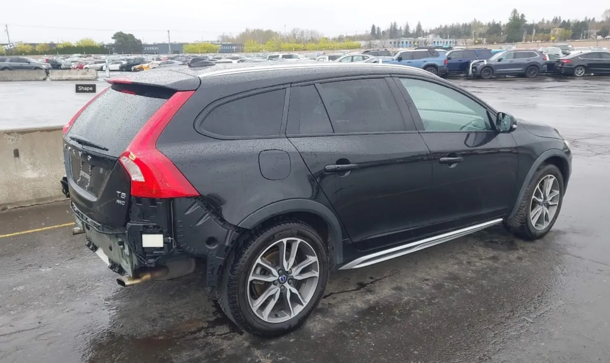 VOLVO V60 CROSS COUNTRY T5 2018