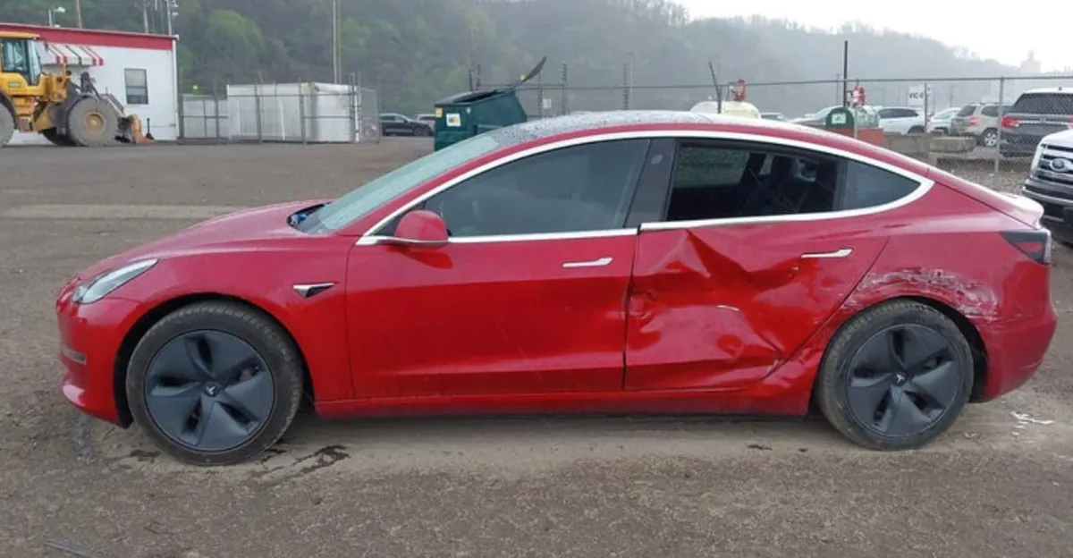 TESLA MODEL 3 LONG RANGE/PERFORMANCE 2019