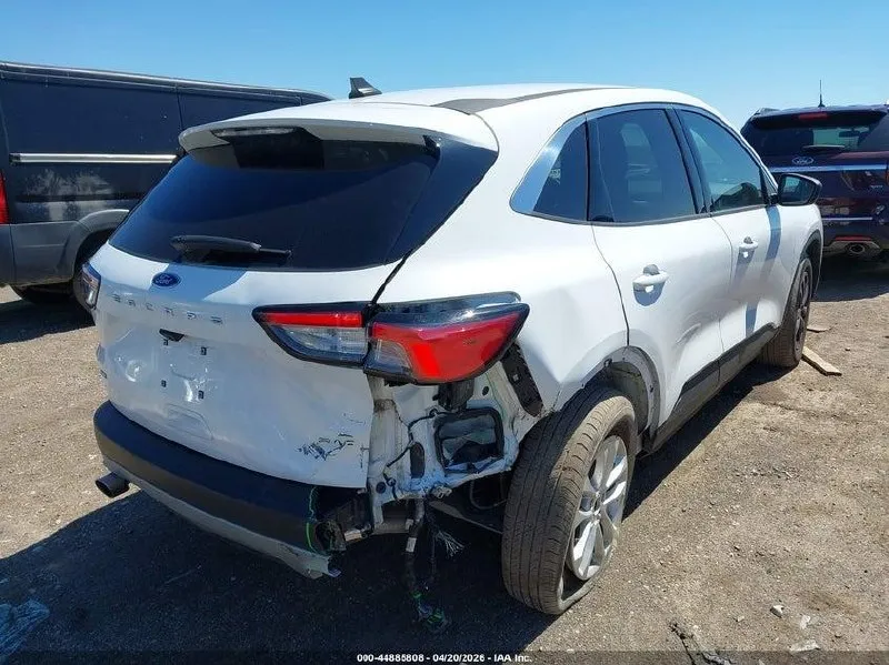 FORD ESCAPE ПОЛНЫЙ ПРИВОД) 2022