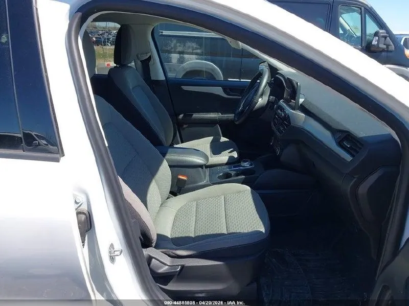 FORD ESCAPE ПОЛНЫЙ ПРИВОД) 2022