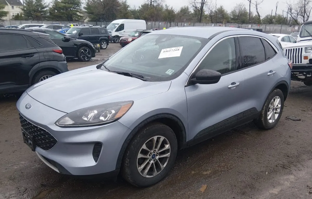 FORD ESCAPE SE 2022