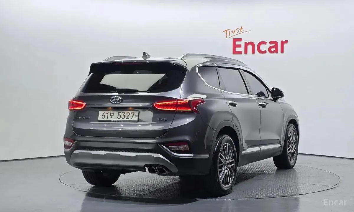 HYUNDAI SANTA FE 5 МЕСТ) 2018