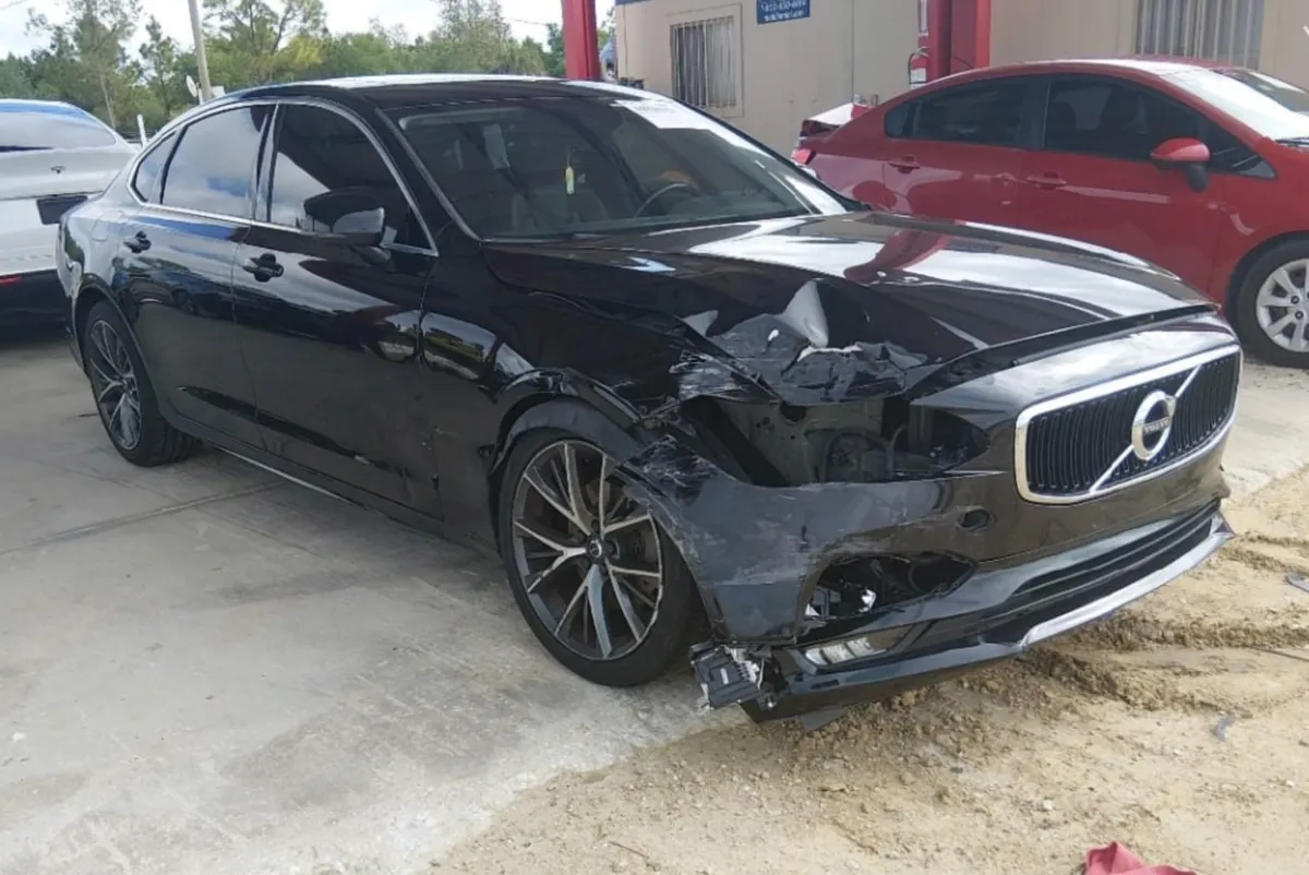 VOLVO S90 T5 MOMENTUM 2019