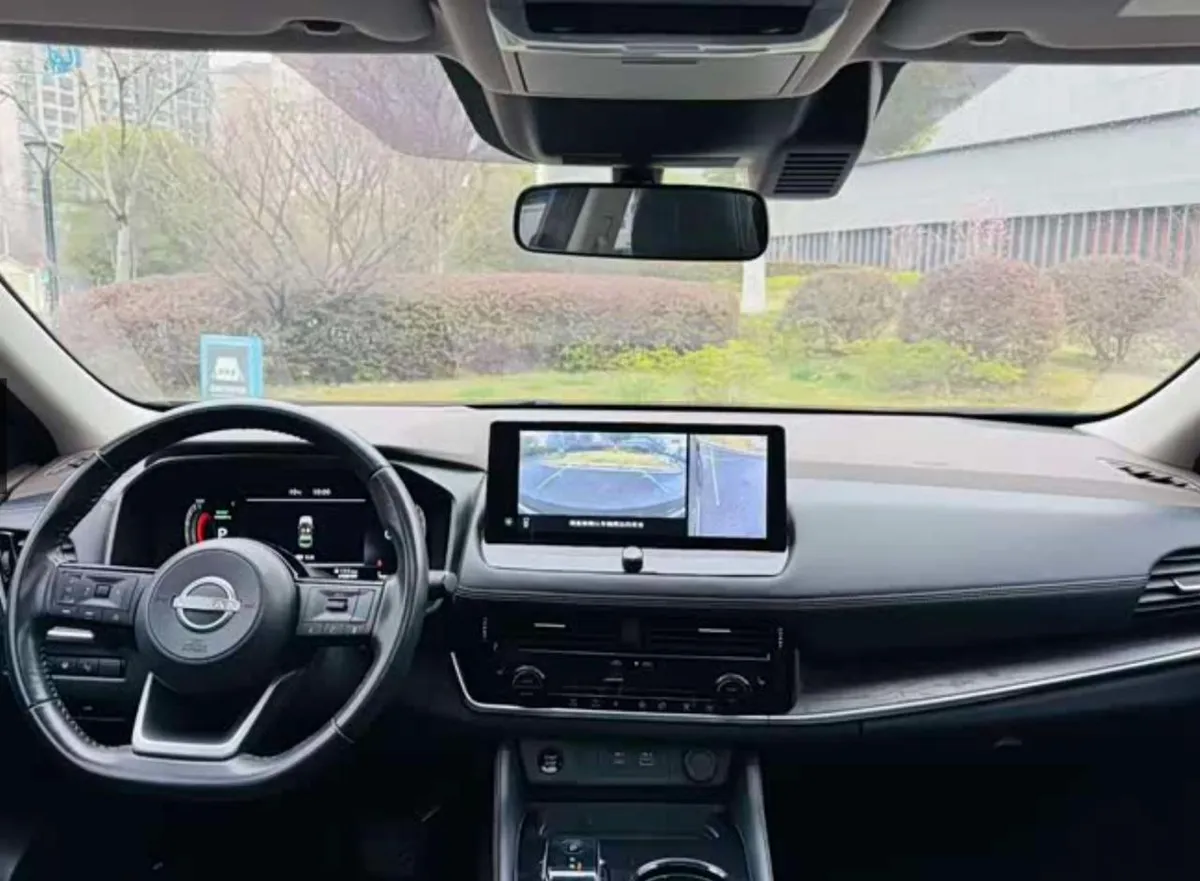 NISSAN X-TRAIL E-POWER 2023