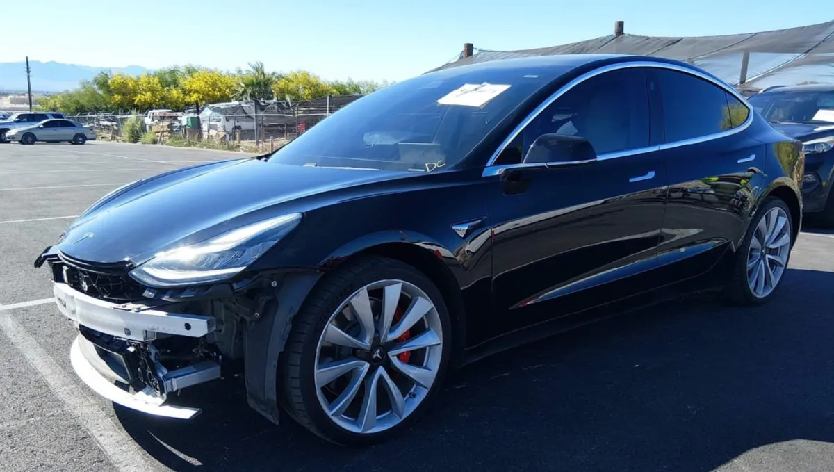 TESLA MODEL 3 LONG RANGE/PERFORMANCE 2018