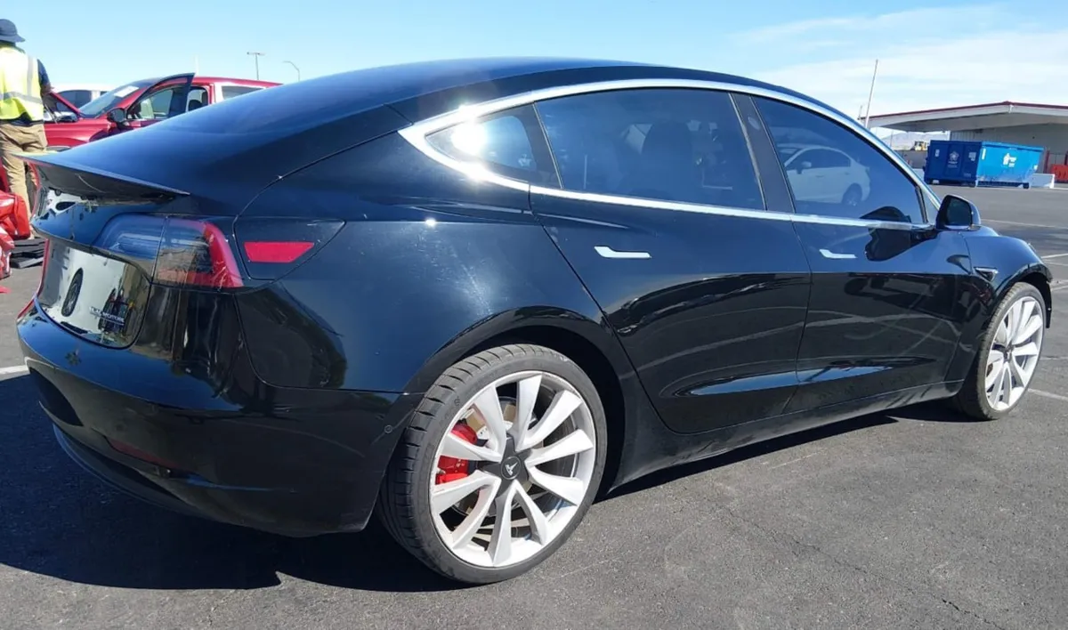 TESLA MODEL 3 LONG RANGE/PERFORMANCE 2018
