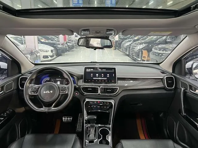 KIA SPORTAGE LUXURY 2022