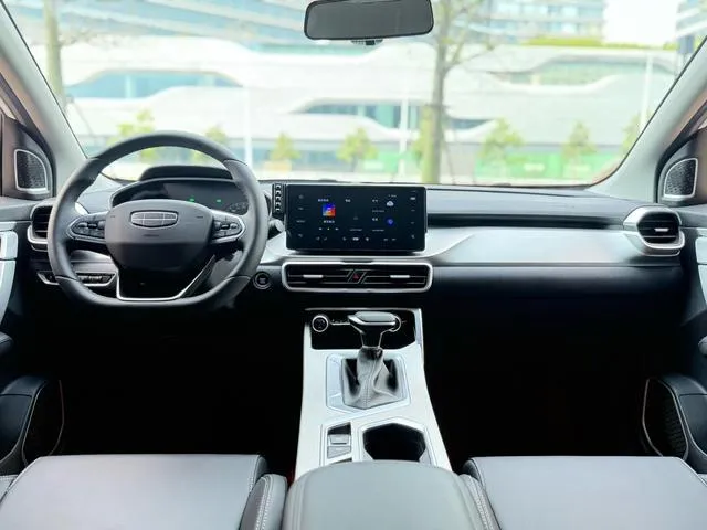 GEELY BINYUE 2025