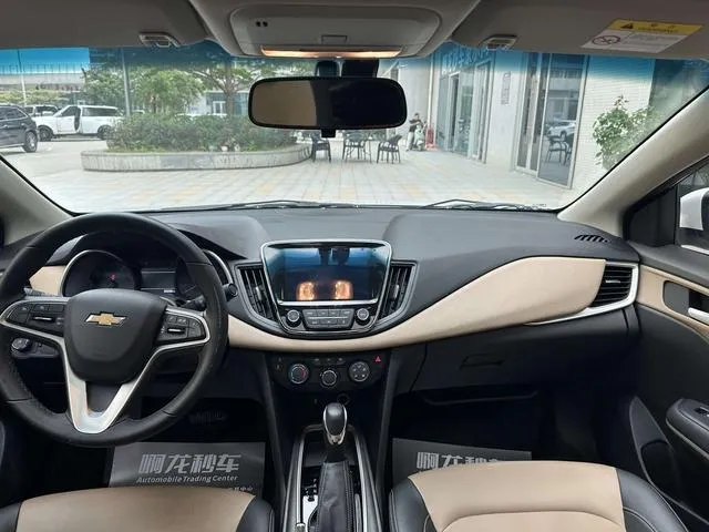 CHEVROLET CRUZE 2022