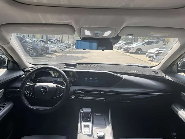 DONGFENG AEOLUS HUGE 2022