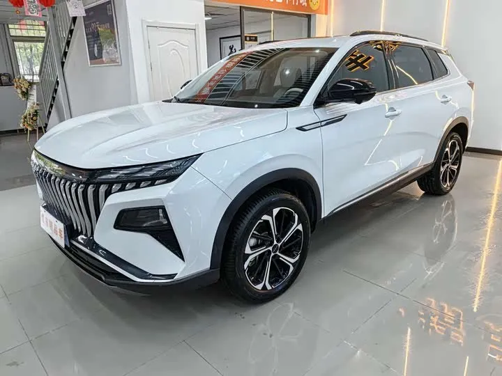 DONGFENG AEOLUS HUGE 2022