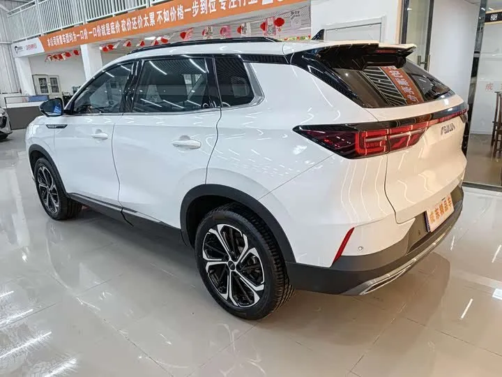 DONGFENG AEOLUS HUGE 2022