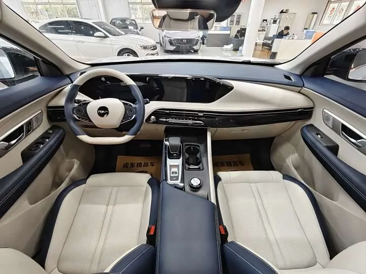 DONGFENG AEOLUS HUGE 2022