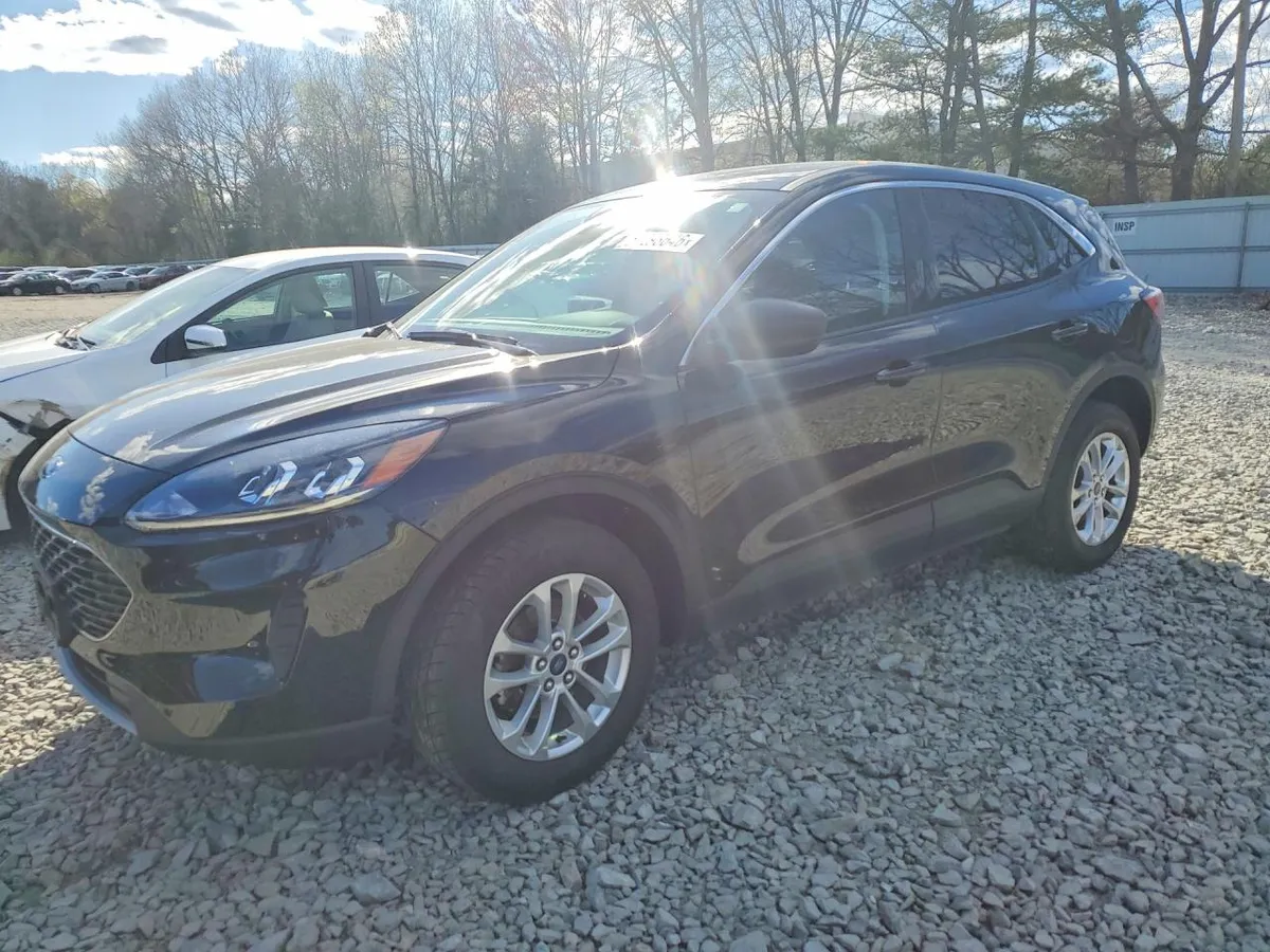 FORD ESCAPE SE 2022