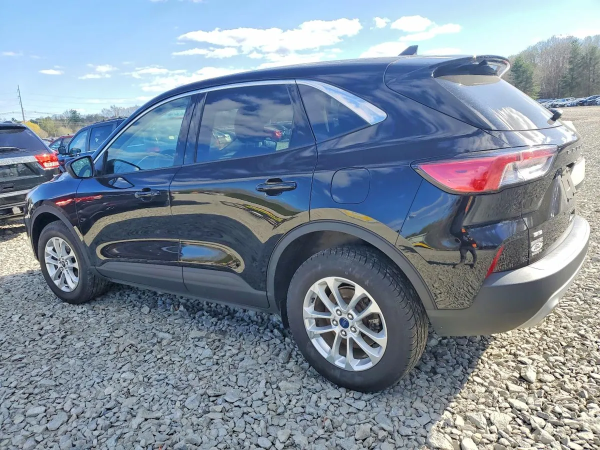 FORD ESCAPE SE 2022