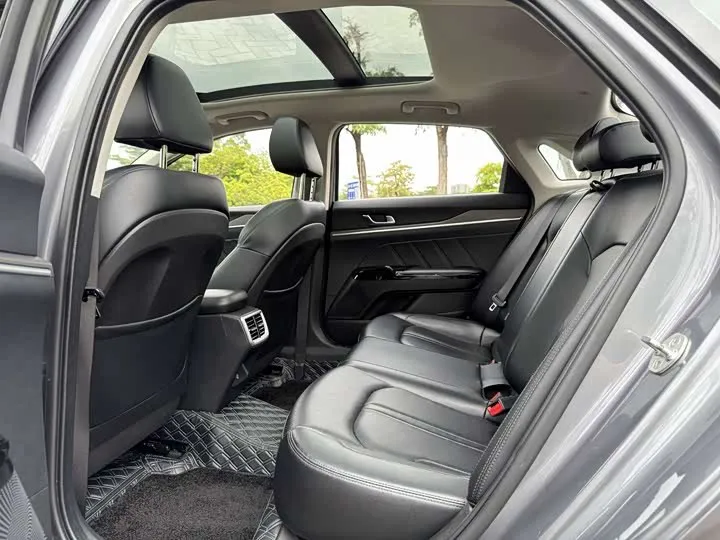 KIA K5 2022