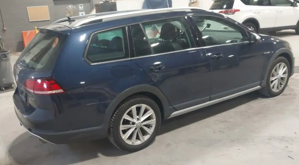VOLKSWAGEN GOLF ALLTRACK TSI 2019