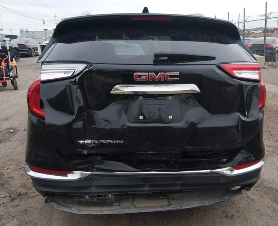 GMC TERRAIN SLT 2023