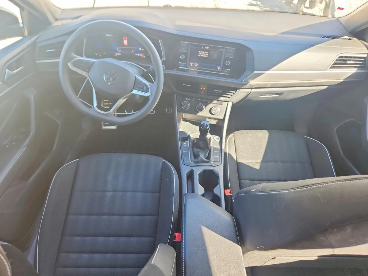 VOLKSWAGEN JETTA SPORT 2023